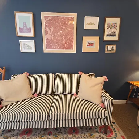 Tiffany Court By Cliftonvalley With Free Parking Apartment