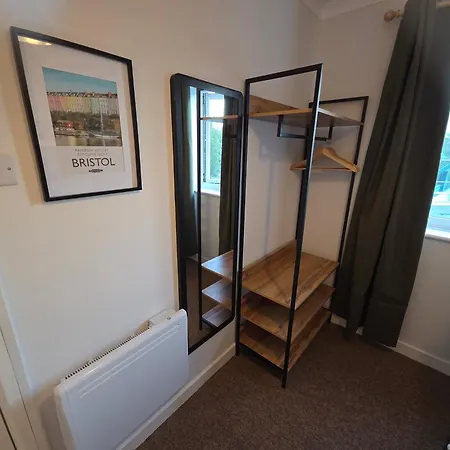 Tiffany Court By Cliftonvalley With Free Parking * Bristol